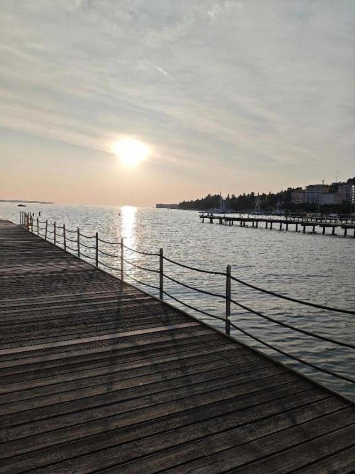 Вилла Floating House - Sunset Порторож Экстерьер фото